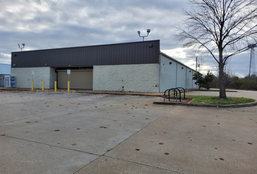 2245 LAMAR AVE, Memphis, Tennessee 38114, ,Commercial/industrial,For Sale,LAMAR,10222404