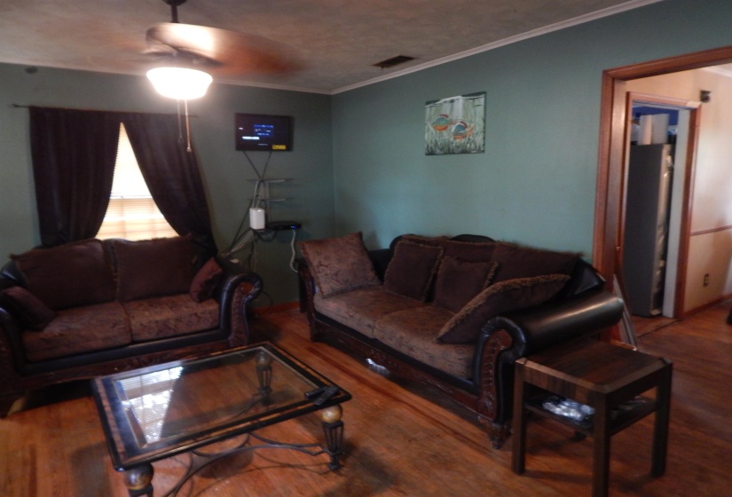 3793 RHODES AVE, Memphis, Tennessee 38111, 2 Bedroom Bedrooms, 5 Room Rooms,1 BathroomBathrooms,Residential,For Sale,RHODES,0,10222372