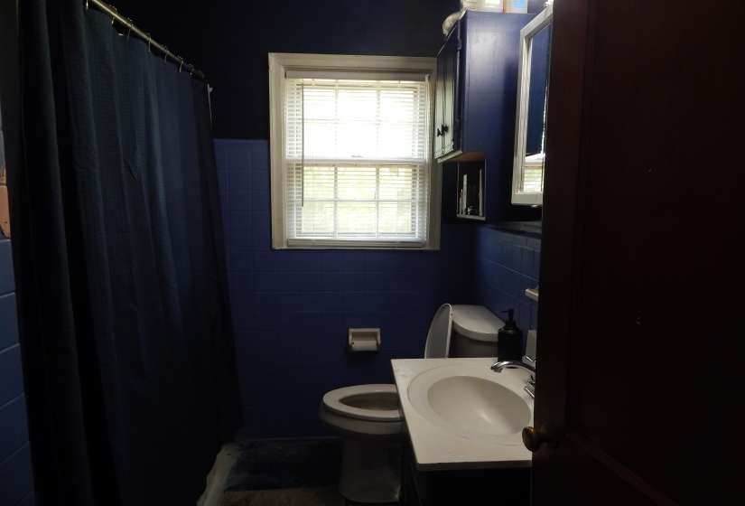 3793 RHODES AVE, Memphis, Tennessee 38111, 2 Bedroom Bedrooms, 5 Room Rooms,1 BathroomBathrooms,Residential,For Sale,RHODES,0,10222372
