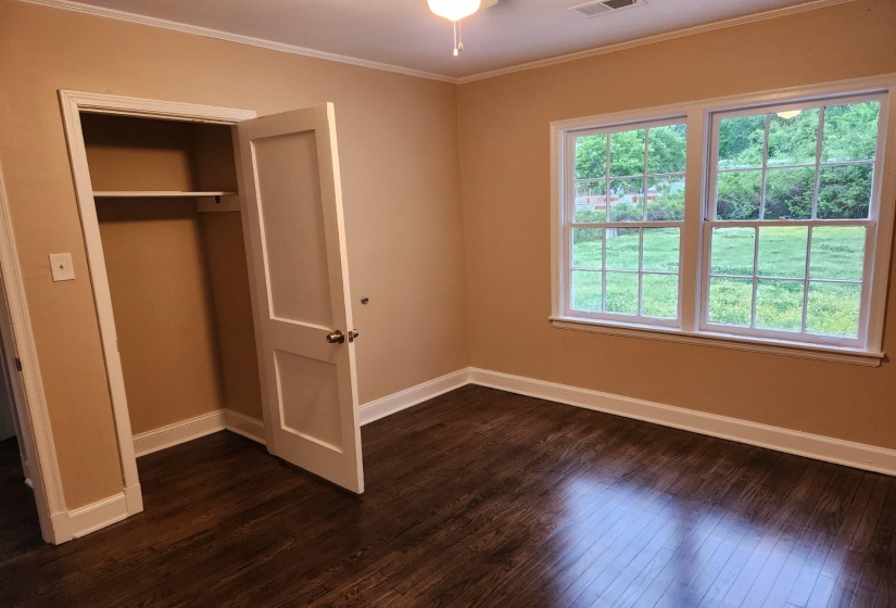 4101 BURROW AVE, Memphis, Tennessee 38128, 3 Bedrooms Bedrooms, 5 Rooms Rooms,1 BathroomBathrooms,Residential,For Sale,BURROW,10222384