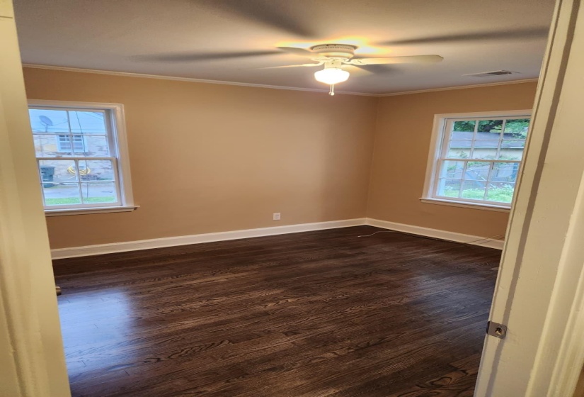 4101 BURROW AVE, Memphis, Tennessee 38128, 3 Bedrooms Bedrooms, 5 Rooms Rooms,1 BathroomBathrooms,Residential,For Sale,BURROW,10222384