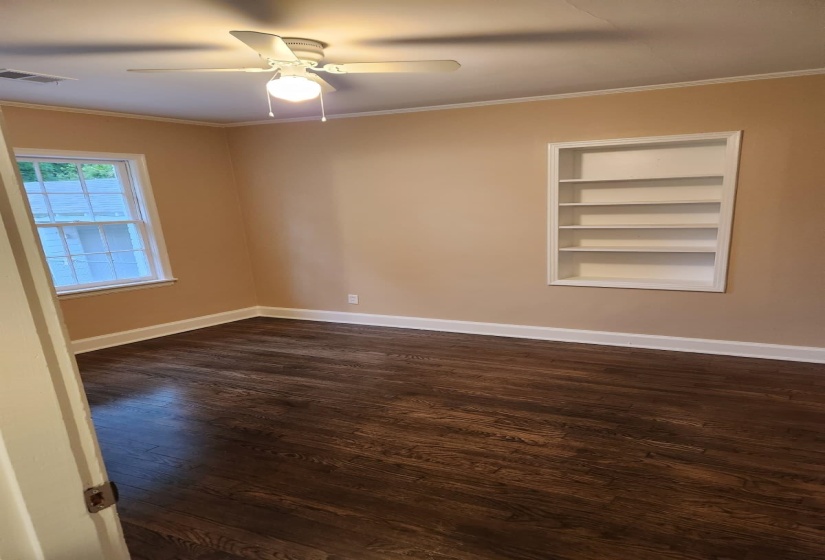 4101 BURROW AVE, Memphis, Tennessee 38128, 3 Bedrooms Bedrooms, 5 Rooms Rooms,1 BathroomBathrooms,Residential,For Sale,BURROW,10222384