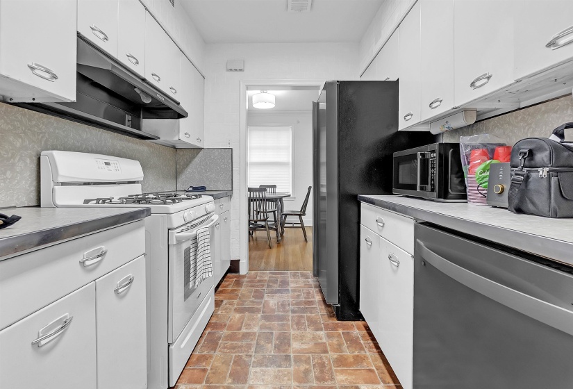 774 PRESCOTT CIR, Memphis, Tennessee 38111, 3 Bedroom Bedrooms, 7 Room Rooms,2 BathroomBathrooms,Residential,For Sale,PRESCOTT,0,10222391