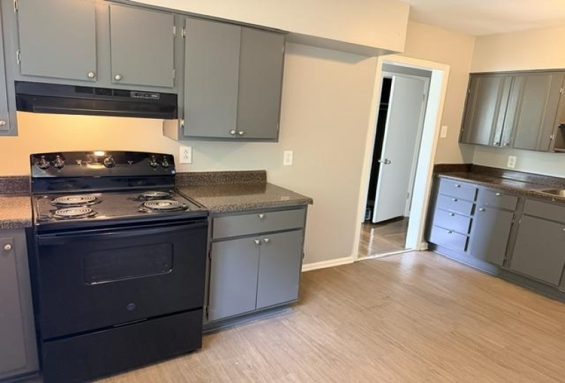 3597 BAYLISS AVE, Memphis, Tennessee 38122, 3 Bedrooms Bedrooms, 5 Rooms Rooms,1 BathroomBathrooms,Residential,For Sale,BAYLISS,10222397