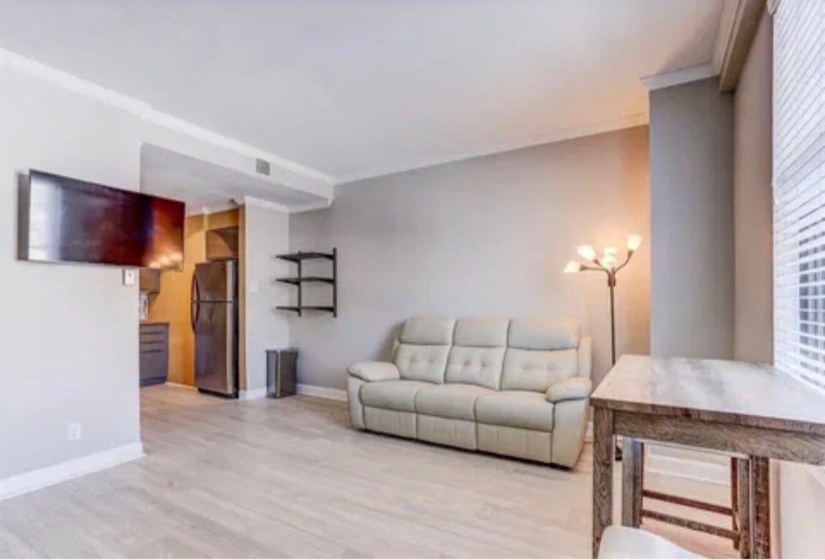 109 MAIN ST, Memphis, Tennessee 38103, 1 Bedroom Bedrooms, 3 Room Rooms,1 BathroomBathrooms,Residential,For Sale,MAIN,0,10222402
