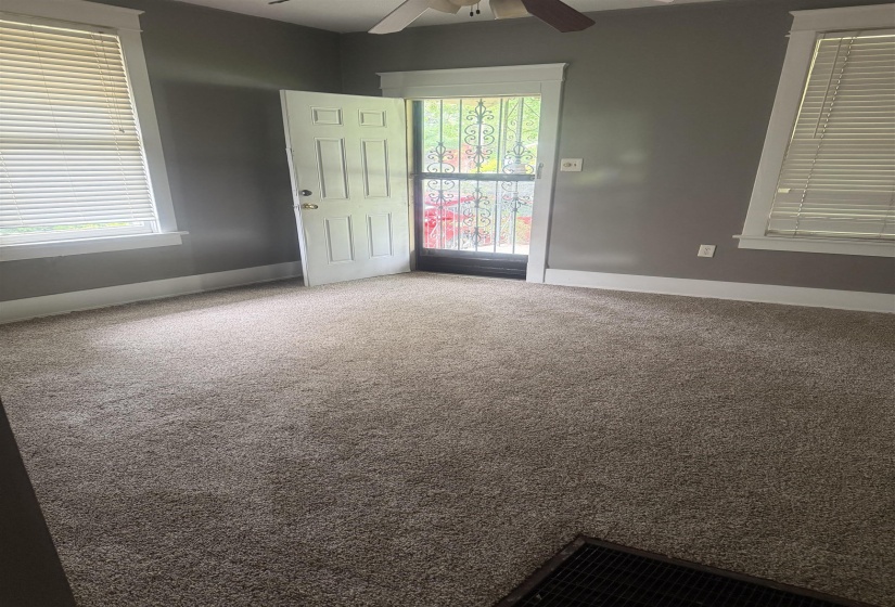 1774 CRUMP AVE, Memphis, Tennessee 38107, 1 Bedroom Bedrooms, 0 ,1 BathroomBathrooms,Duplexes,For Sale,CRUMP,0,10222422