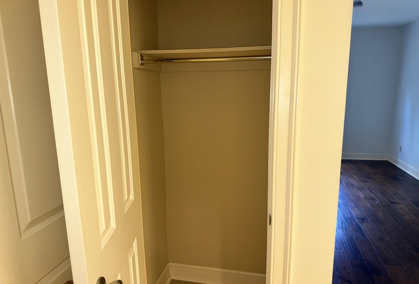 5400 PARK AVE, Memphis, Tennessee 38119, 1 Bedroom Bedrooms, 4 Rooms Rooms,1 BathroomBathrooms,Rental Properties,For Sale,PARK,10222431