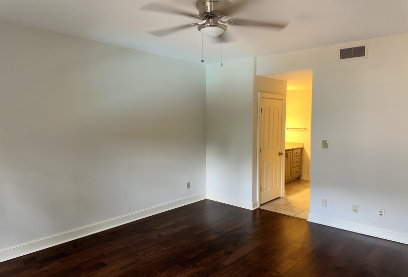 5400 PARK AVE, Memphis, Tennessee 38119, 1 Bedroom Bedrooms, 4 Rooms Rooms,1 BathroomBathrooms,Rental Properties,For Sale,PARK,10222431