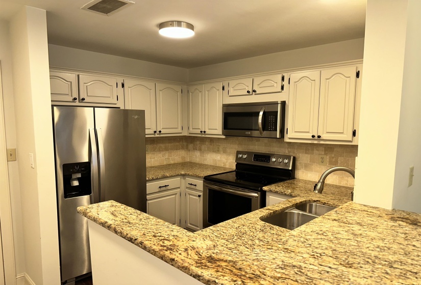 5400 PARK AVE, Memphis, Tennessee 38119, 1 Bedroom Bedrooms, 4 Rooms Rooms,1 BathroomBathrooms,Rental Properties,For Sale,PARK,10222431