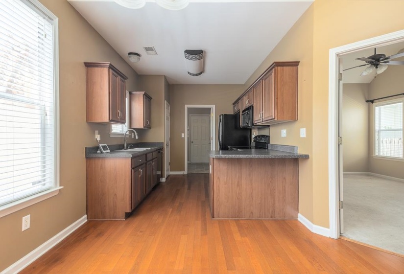 1271 ISLE BAY DR, Memphis, Tennessee 38103, 2 Bedroom Bedrooms, 5 Room Rooms,2 BathroomBathrooms,Residential,For Sale,ISLE BAY,0,10222414