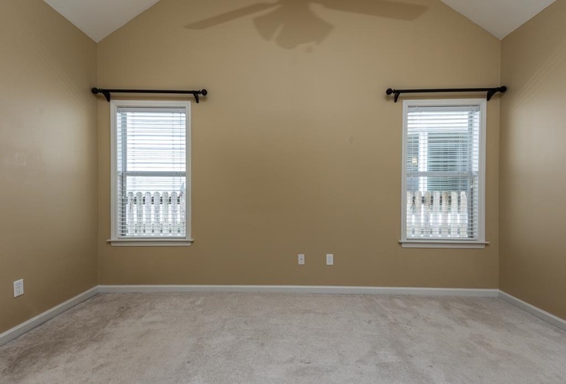 1271 ISLE BAY DR, Memphis, Tennessee 38103, 2 Bedroom Bedrooms, 5 Room Rooms,2 BathroomBathrooms,Residential,For Sale,ISLE BAY,0,10222414