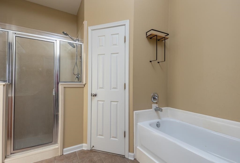 1271 ISLE BAY DR, Memphis, Tennessee 38103, 2 Bedroom Bedrooms, 5 Room Rooms,2 BathroomBathrooms,Residential,For Sale,ISLE BAY,0,10222414