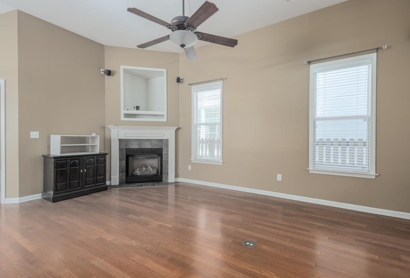1271 ISLE BAY DR, Memphis, Tennessee 38103, 2 Bedroom Bedrooms, 5 Room Rooms,2 BathroomBathrooms,Residential,For Sale,ISLE BAY,0,10222414