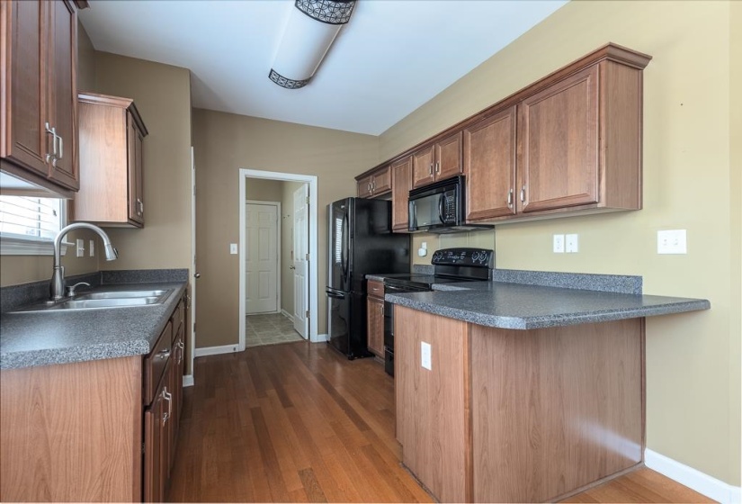 1271 ISLE BAY DR, Memphis, Tennessee 38103, 2 Bedroom Bedrooms, 5 Room Rooms,2 BathroomBathrooms,Residential,For Sale,ISLE BAY,0,10222414