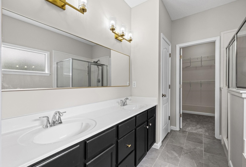 467 DIRKS CAIRN CV, Memphis, Tennessee 38018, 4 Bedrooms Bedrooms, 8 Rooms Rooms,2.1 BathroomsBathrooms,Residential,For Sale,DIRKS CAIRN,10222421