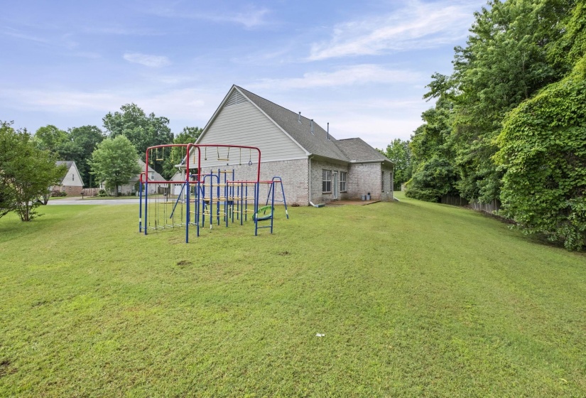 467 DIRKS CAIRN CV, Memphis, Tennessee 38018, 4 Bedrooms Bedrooms, 8 Rooms Rooms,2.1 BathroomsBathrooms,Residential,For Sale,DIRKS CAIRN,10222421