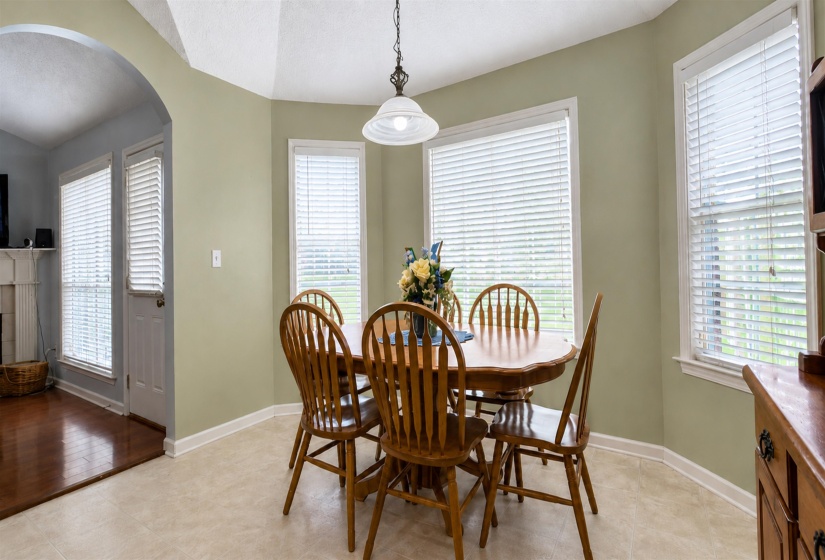 9943 PINEY RIDGE CV, Olive Branch, Mississippi 38654, 4 Bedrooms Bedrooms, 8 Rooms Rooms,2 BathroomsBathrooms,Residential,For Sale,PINEY RIDGE,10222424