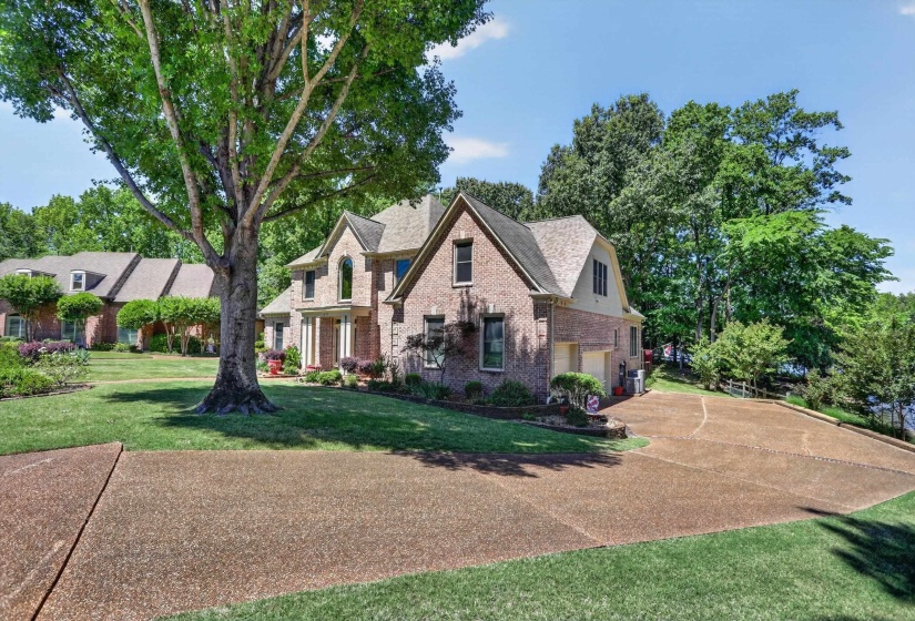 8770 BECCA PT, Cordova, Tennessee 38016, 4 Bedrooms Bedrooms, 9 Rooms Rooms,3.1 BathroomsBathrooms,Residential,For Sale,BECCA,10222444