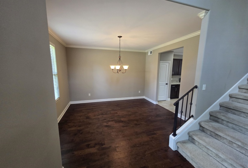 8949 POPLAR PIKE, Germantown, Tennessee 38138, 3 Bedroom Bedrooms, 8 Room Rooms,2.1 BathroomBathrooms,Rental Properties,For Sale,POPLAR,0,10222456
