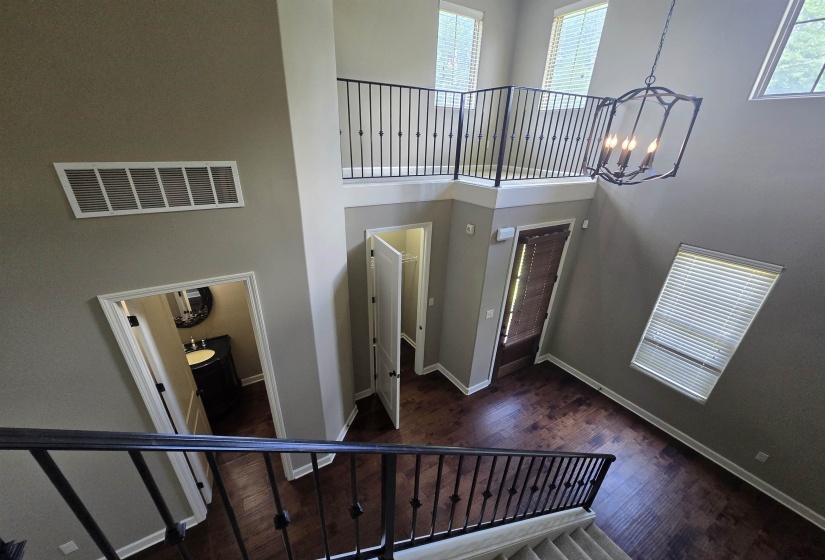 8949 POPLAR PIKE, Germantown, Tennessee 38138, 3 Bedroom Bedrooms, 8 Room Rooms,2.1 BathroomBathrooms,Rental Properties,For Sale,POPLAR,0,10222456