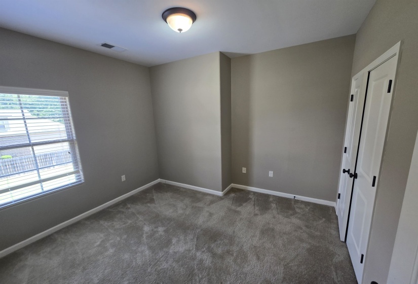 8949 POPLAR PIKE, Germantown, Tennessee 38138, 3 Bedroom Bedrooms, 8 Room Rooms,2.1 BathroomBathrooms,Rental Properties,For Sale,POPLAR,0,10222456