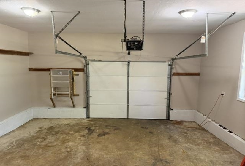 15 BROOKWOOD LOOP, Adamsville, Tennessee 38310, 3 Bedrooms Bedrooms, 7 Rooms Rooms,2 BathroomsBathrooms,Residential,For Sale,BROOKWOOD,10222446