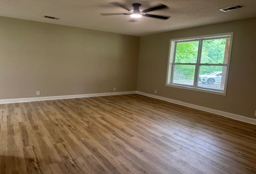 15 BROOKWOOD LOOP, Adamsville, Tennessee 38310, 3 Bedrooms Bedrooms, 7 Rooms Rooms,2 BathroomsBathrooms,Residential,For Sale,BROOKWOOD,10222446