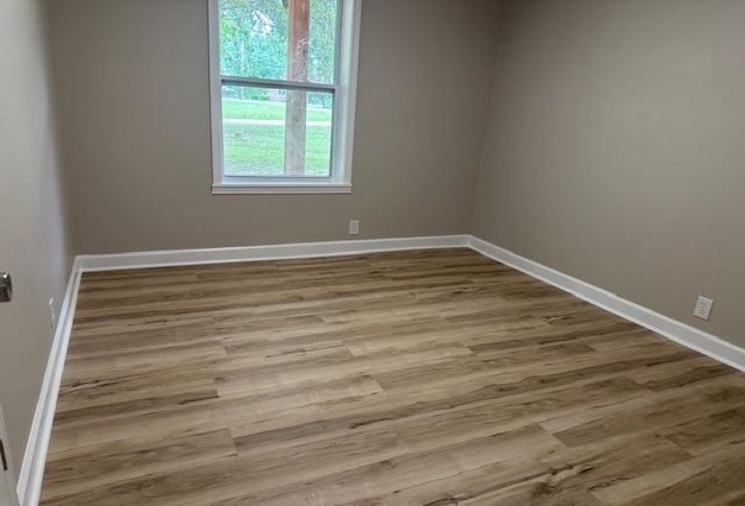 15 BROOKWOOD LOOP, Adamsville, Tennessee 38310, 3 Bedrooms Bedrooms, 7 Rooms Rooms,2 BathroomsBathrooms,Residential,For Sale,BROOKWOOD,10222446