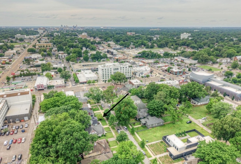 2165 MONROE AVE, Memphis, Tennessee 38104, 4 Bedrooms Bedrooms, 8 Rooms Rooms,3 BathroomsBathrooms,Residential,For Sale,MONROE,10222447