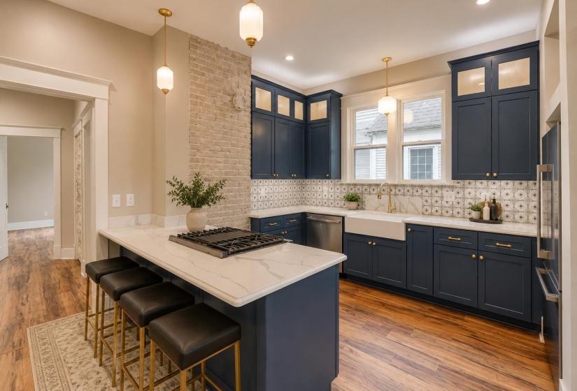 2165 MONROE AVE, Memphis, Tennessee 38104, 4 Bedrooms Bedrooms, 8 Rooms Rooms,3 BathroomsBathrooms,Residential,For Sale,MONROE,10222447