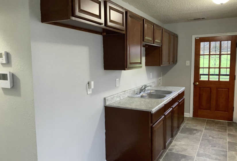 213 NORWOOD AVE, Memphis, Tennessee 38109, 2 Bedroom Bedrooms, 4 Room Rooms,1 BathroomBathrooms,Residential,For Sale,NORWOOD,0,10222448