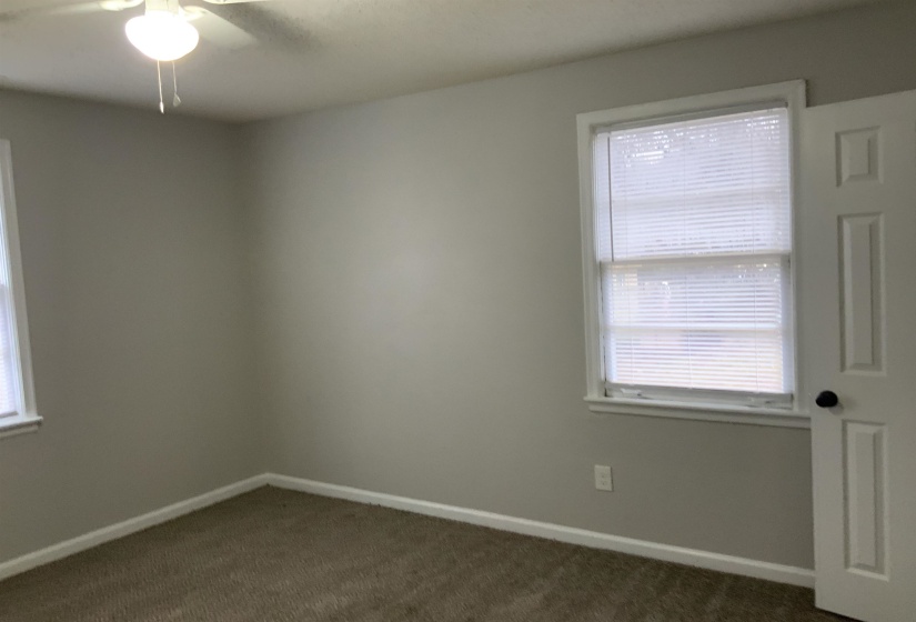 213 NORWOOD AVE, Memphis, Tennessee 38109, 2 Bedroom Bedrooms, 4 Room Rooms,1 BathroomBathrooms,Residential,For Sale,NORWOOD,0,10222448