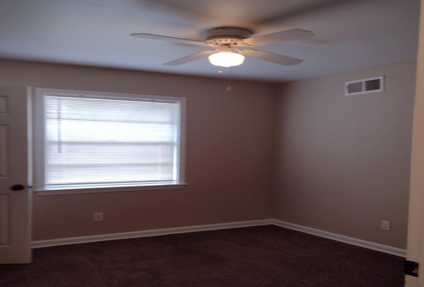 605 LEAVERT AVE, Memphis, Tennessee 38127, 3 Bedroom Bedrooms, 6 Room Rooms,1 BathroomBathrooms,Residential,For Sale,LEAVERT,0,10222451