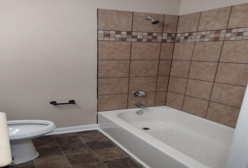 605 LEAVERT AVE, Memphis, Tennessee 38127, 3 Bedroom Bedrooms, 6 Room Rooms,1 BathroomBathrooms,Residential,For Sale,LEAVERT,0,10222451