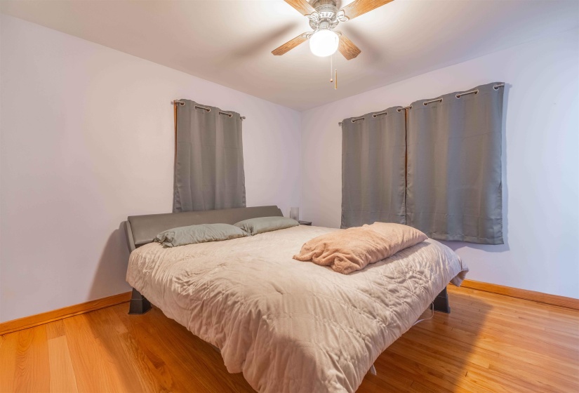 1037 END ST, Bolivar, Tennessee 38008-2424, 3 Bedrooms Bedrooms, 6 Rooms Rooms,2 BathroomsBathrooms,Residential,For Sale,END,10222457
