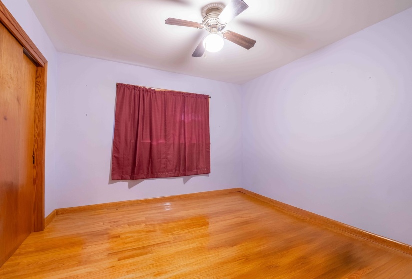 1037 END ST, Bolivar, Tennessee 38008-2424, 3 Bedrooms Bedrooms, 6 Rooms Rooms,2 BathroomsBathrooms,Residential,For Sale,END,10222457