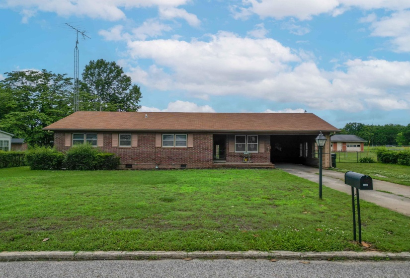 1037 END ST, Bolivar, Tennessee 38008-2424, 3 Bedrooms Bedrooms, 6 Rooms Rooms,2 BathroomsBathrooms,Residential,For Sale,END,10222457