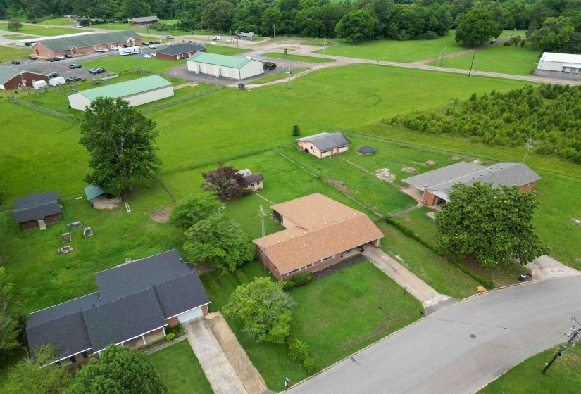 1037 END ST, Bolivar, Tennessee 38008-2424, 3 Bedrooms Bedrooms, 6 Rooms Rooms,2 BathroomsBathrooms,Residential,For Sale,END,10222457