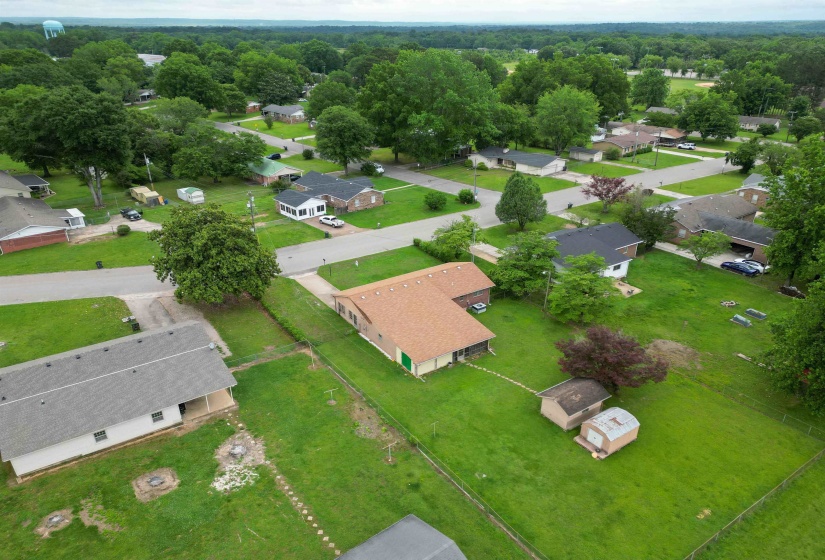 1037 END ST, Bolivar, Tennessee 38008-2424, 3 Bedrooms Bedrooms, 6 Rooms Rooms,2 BathroomsBathrooms,Residential,For Sale,END,10222457