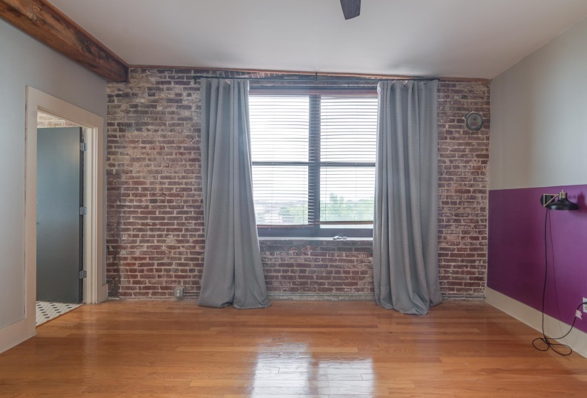 137 G E PATTERSON AVE, Memphis, Tennessee 38103, 2 Bedroom Bedrooms, 4 Room Rooms,2 BathroomBathrooms,Residential,For Sale,G E PATTERSON,0,10222458