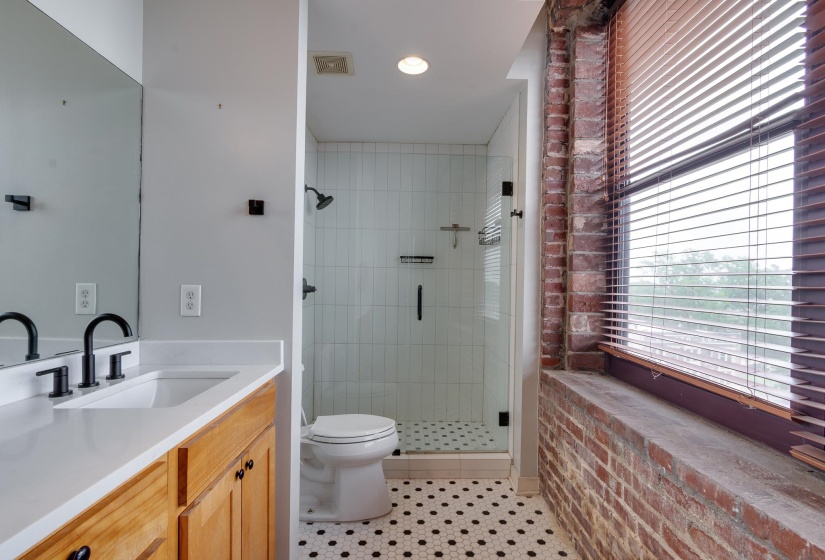 137 G E PATTERSON AVE, Memphis, Tennessee 38103, 2 Bedroom Bedrooms, 4 Room Rooms,2 BathroomBathrooms,Residential,For Sale,G E PATTERSON,0,10222458