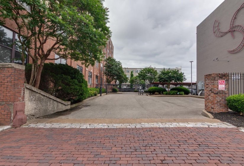 137 G E PATTERSON AVE, Memphis, Tennessee 38103, 2 Bedroom Bedrooms, 4 Room Rooms,2 BathroomBathrooms,Residential,For Sale,G E PATTERSON,0,10222458