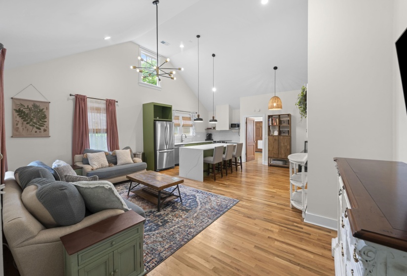 912 BROWER ST, Memphis, Tennessee 38111, 3 Bedroom Bedrooms, 6 Room Rooms,2 BathroomBathrooms,Residential,For Sale,BROWER,0,10222459