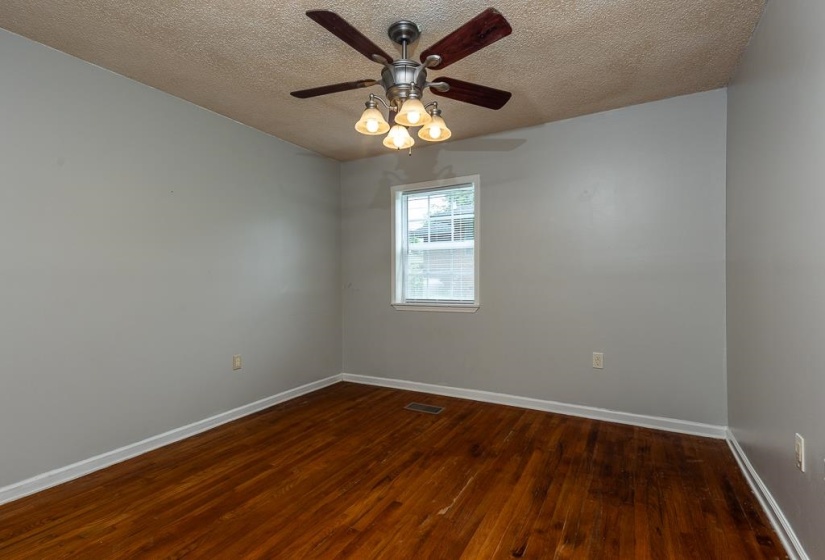 30 CENTER AVE, Munford, Tennessee 38058, 4 Bedrooms Bedrooms, 9 Rooms Rooms,2 BathroomsBathrooms,Residential,For Sale,CENTER,10222468
