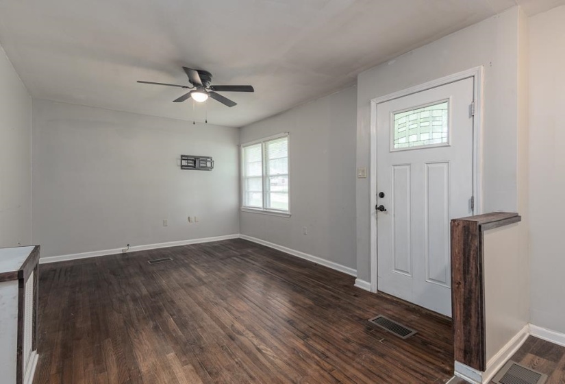 30 CENTER AVE, Munford, Tennessee 38058, 4 Bedrooms Bedrooms, 9 Rooms Rooms,2 BathroomsBathrooms,Residential,For Sale,CENTER,10222468
