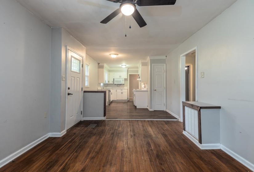 30 CENTER AVE, Munford, Tennessee 38058, 4 Bedrooms Bedrooms, 9 Rooms Rooms,2 BathroomsBathrooms,Residential,For Sale,CENTER,10222468