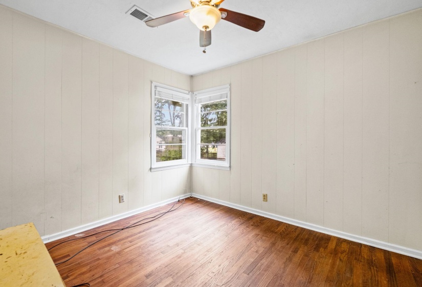 446 LENNANWOOD AVE, Covington, Tennessee 38019, 2 Bedrooms Bedrooms, 5 Rooms Rooms,1 BathroomBathrooms,Residential,For Sale,LENNANWOOD,10222478