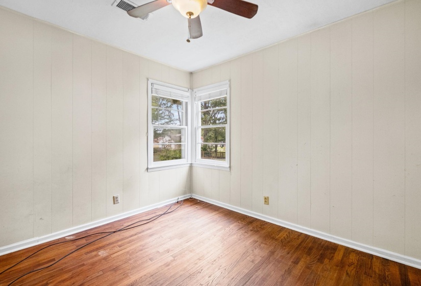446 LENNANWOOD AVE, Covington, Tennessee 38019, 2 Bedrooms Bedrooms, 5 Rooms Rooms,1 BathroomBathrooms,Residential,For Sale,LENNANWOOD,10222478