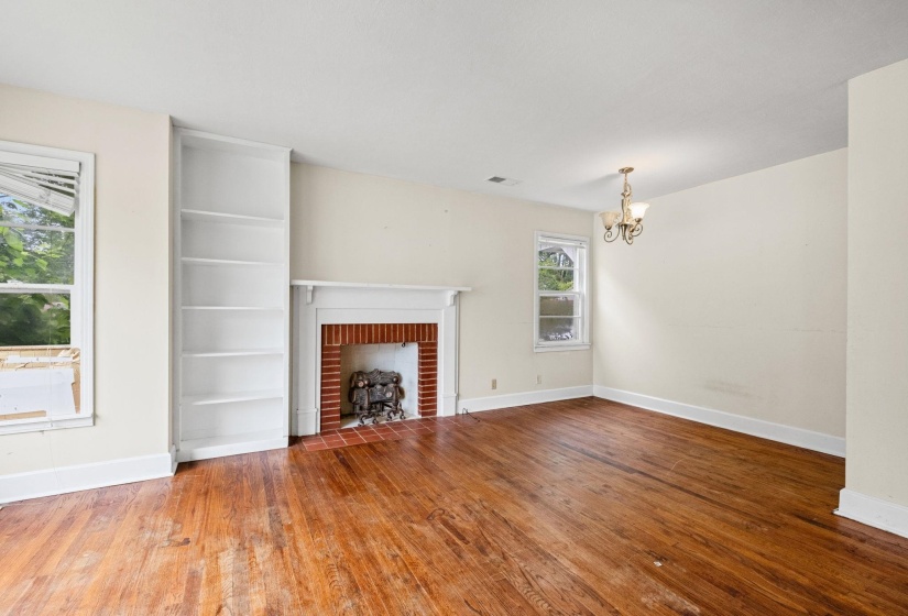 446 LENNANWOOD AVE, Covington, Tennessee 38019, 2 Bedrooms Bedrooms, 5 Rooms Rooms,1 BathroomBathrooms,Residential,For Sale,LENNANWOOD,10222478