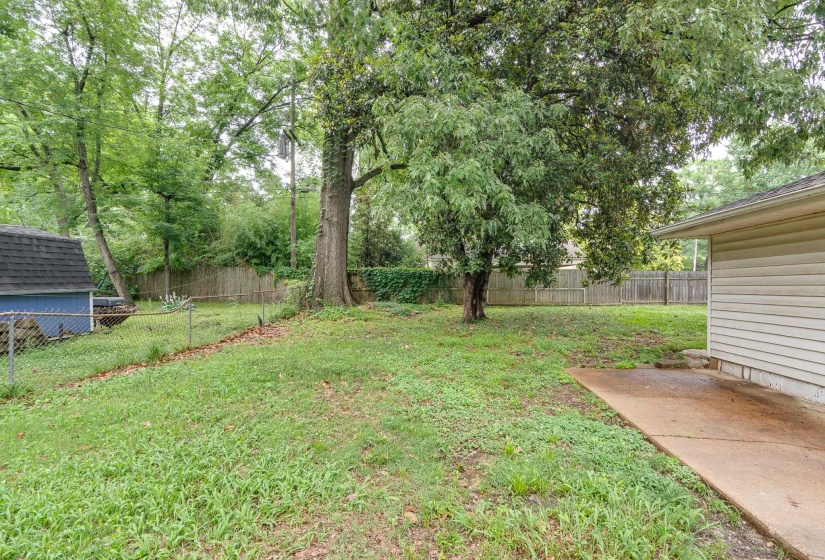 1134 DEARING RD, Memphis, Tennessee 38117, 3 Bedroom Bedrooms, 7 Room Rooms,2 BathroomBathrooms,Residential,For Sale,DEARING,0,10222482